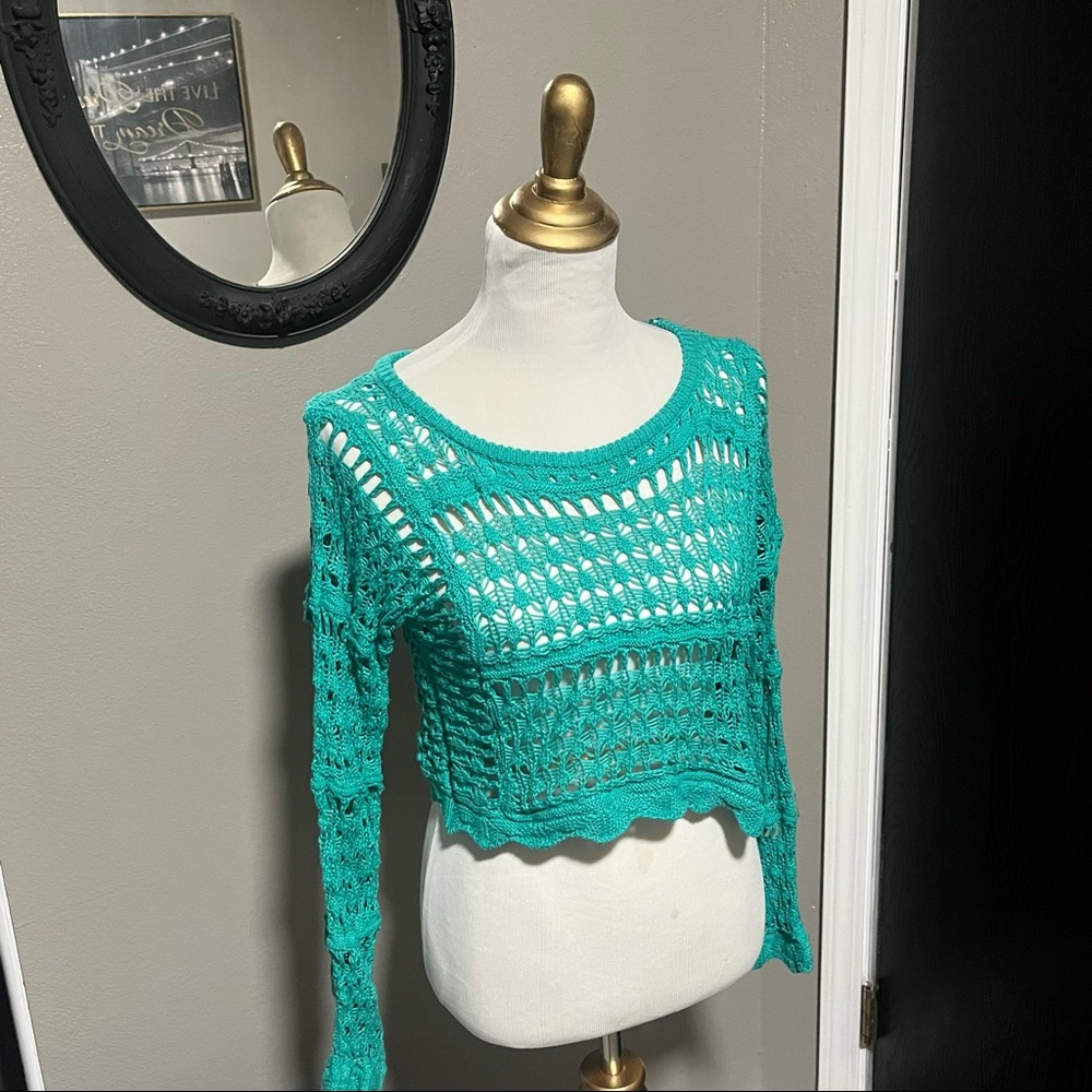S|O|L|D✖️Wet seal crochet teal long sleeve top